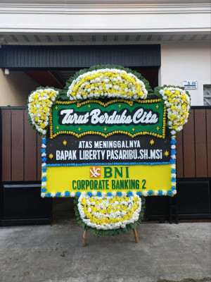 Papan Bunga Duka di Selatan