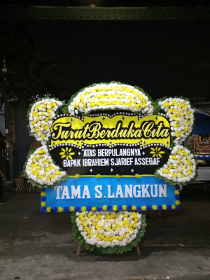 Papan Bunga Duka di Selatan